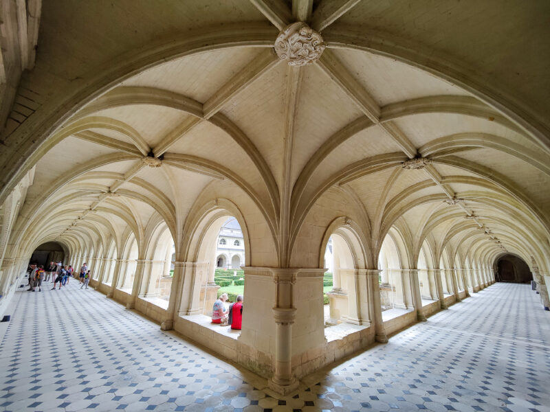 2022-06-05_12-52-10_Fontevraud l'Abbaye_20220605125210-3840