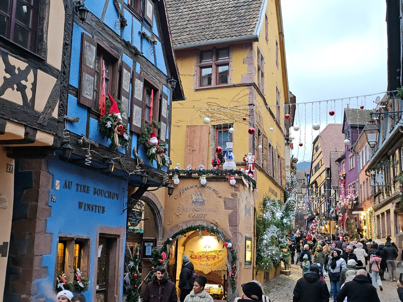 2024-12-09_16-30-39_Riquewihir - Tour de Weihnachtsmarkt _20241209_163039-3840