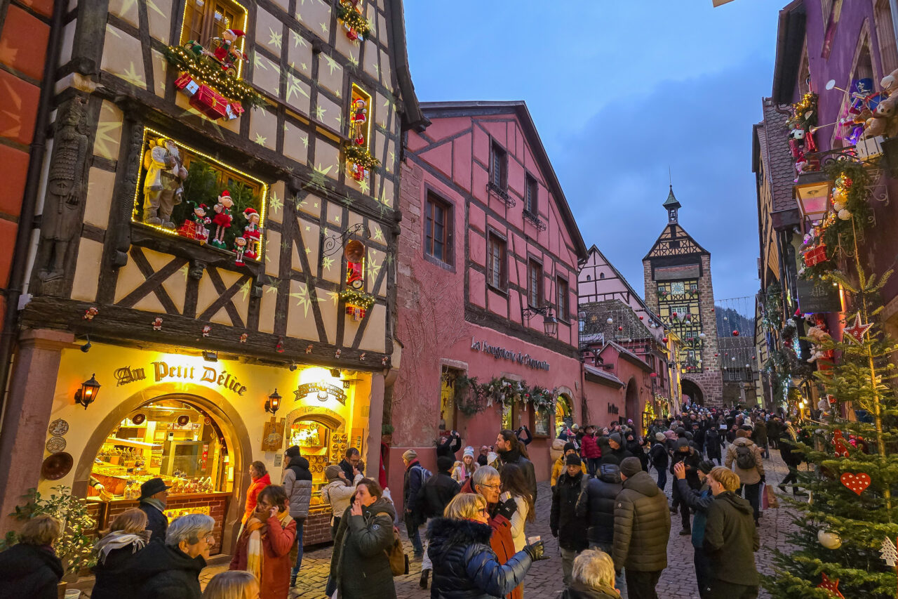 2024-12-09_16-45-14_Riquewihir - Tour de Weihnachtsmarkt _20241209_164514-3840