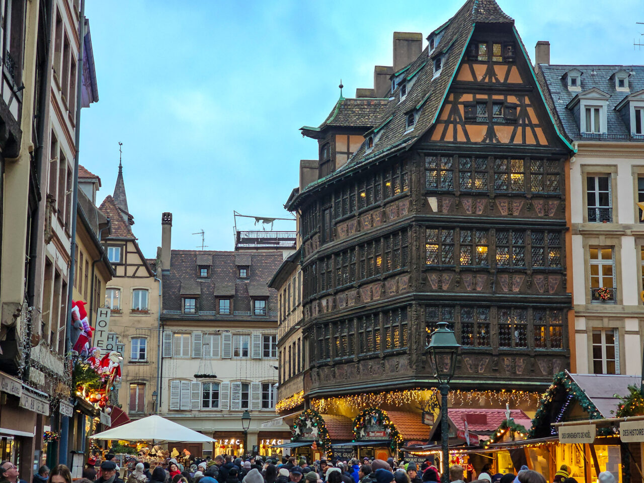 2024-12-12_15-54-00_Straßburg - Tour de Weihnachtsmarkt _20241212_155400-3840