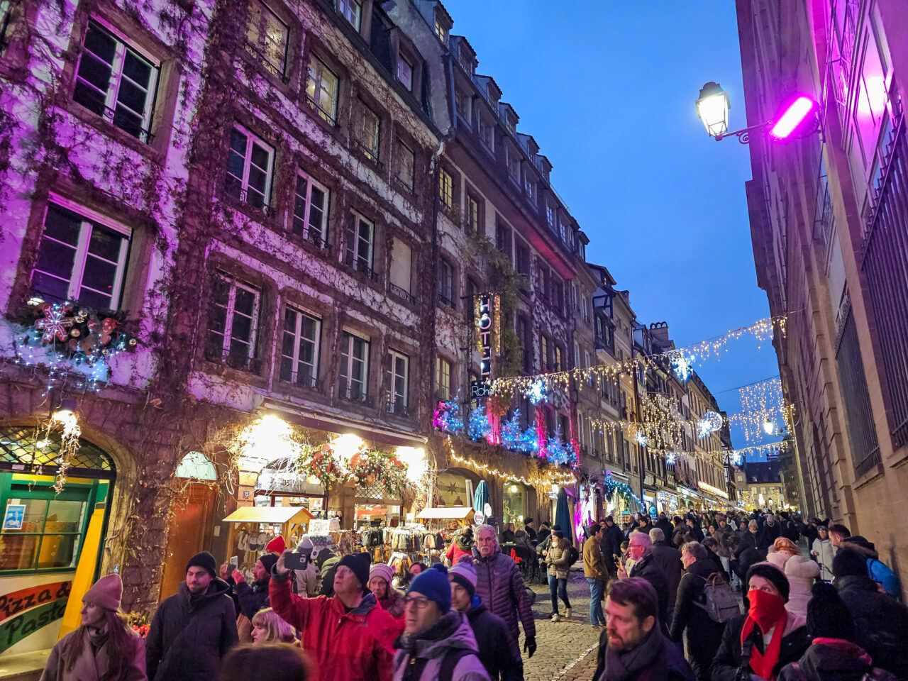 2024-12-12_16-55-39_Straßburg - Tour de Weihnachtsmarkt _20241212_165538-3840