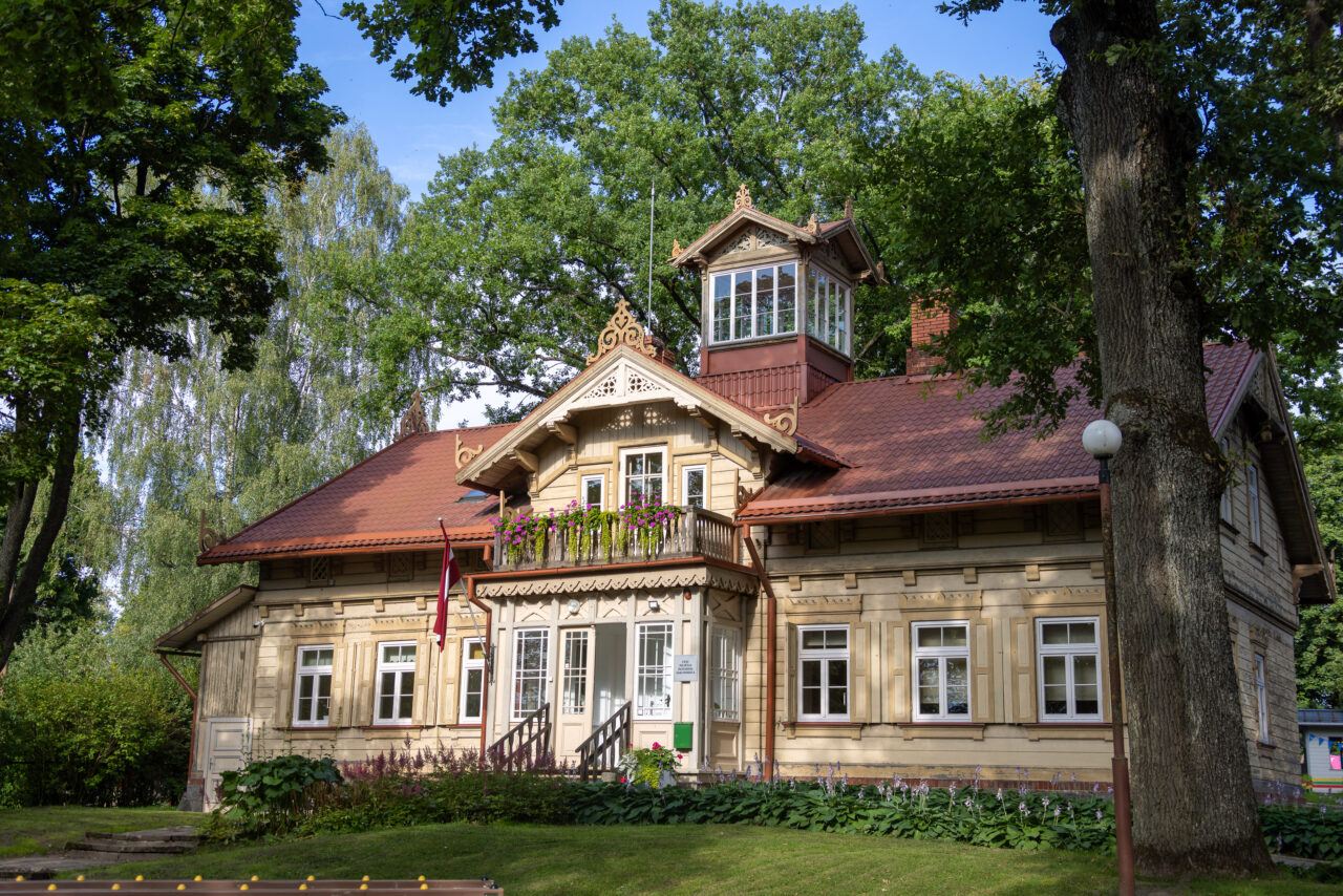 2024-07-15_17-59-54_Cesis Burg__MG_4332-3840-LAPTOP-E1RUKUVR