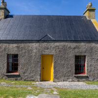 2026-05-27_11-48-39_Schottland - Black House__T5A3837-3840