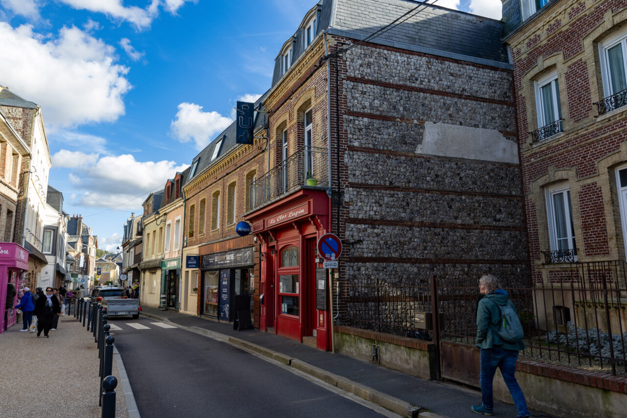 Gasse in Étretat