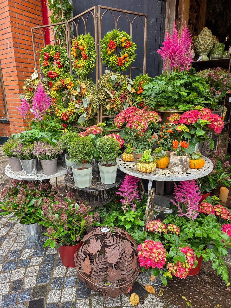 Blumenstand auf dem Markt in Honfleur