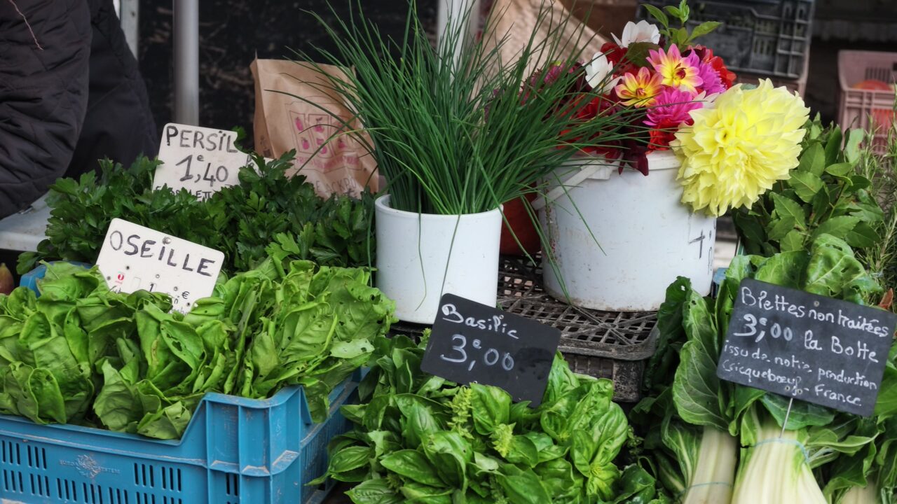 Gemüse am Marktstand